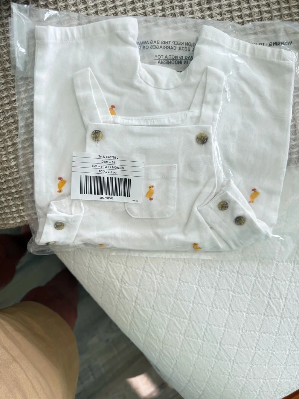 Janie and Jack duck embroidered boy, overalls, new in pack size 6-12 months